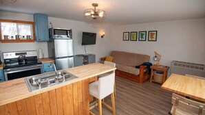 Interior - Superior Suite - 2 Blocks to Lake, Full Kitchen (Grand Marais)