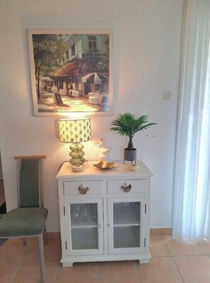 Interior - Villa Océane with heated swimming pool. (Les Sables-d'Olonne)