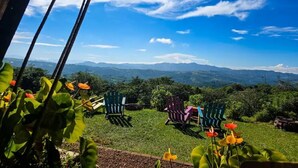 Unclassified image, 5 of 8, button - Hastinapura : Romantic A-Frame Cabin with Jacuzzi (Angeles Sur)