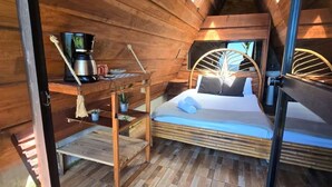 Unclassified image, 3 of 8, button - Hastinapura : Romantic A-Frame Cabin with Jacuzzi (Angeles Sur)