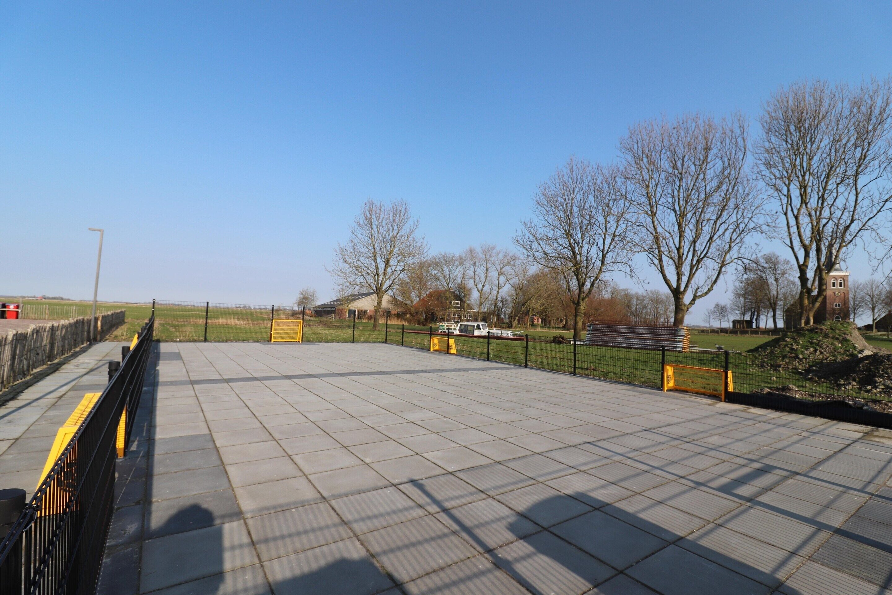 House | Property grounds