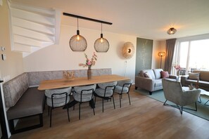Dining - Luxury Waterfront Villa (Leons)