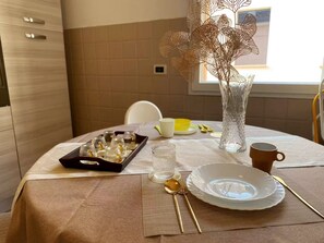 Dining - Venice Mestre Station Entire Apartment Kevin House (Venezia)