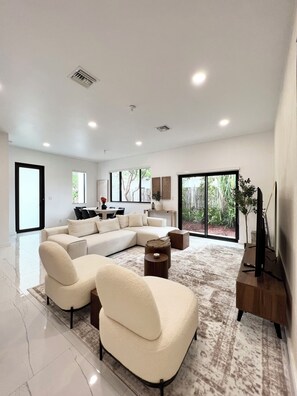 リビング エリア