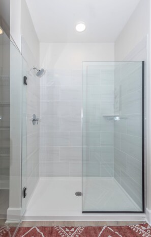 Shower, hair dryer, towels, soap - NEW Upscale Pet Friendly Condo - Walk to Outlets + Near Beaches (Rehoboth Beach)