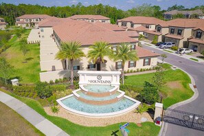 Exterior - Gorgeous Snowbird-friendly Home With Pool, hot Tub, & gym - Close to Theme Parks (Davenport)