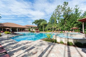 Pool - Gorgeous Snowbird-friendly Home With Pool, hot Tub, & gym - Close to Theme Parks (Davenport)