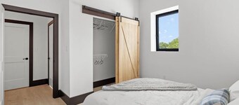 Welcome to Blue Haven Retreat, beautifull 2- bedroom located in South St. Louis