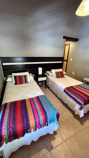Caja de seguridad en la habitación, wifi gratis y ropa de cama 