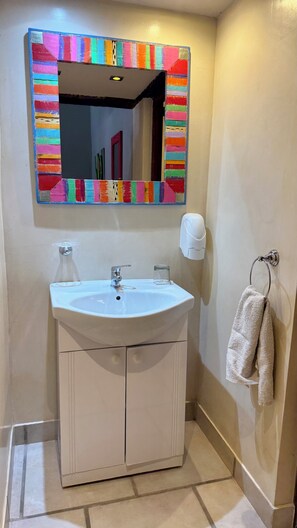 Quarto casal standard | Banheiro