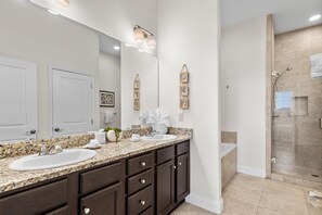Bathroom - Alerio D301 (Miramar Beach)