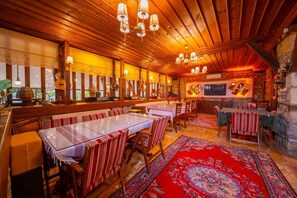 Dining - Birol Sengun Bag Evi  (Safranbolu)