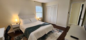 Room - Near Sherman College 2BR w/ Wi-Fi + Washer/Dryer (Boiling Springs)