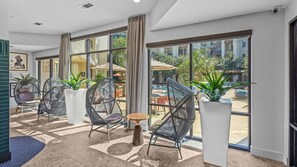 Interior - Landing Apartments Midtown Park (Dallas)