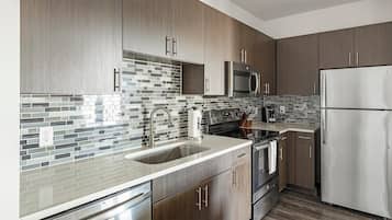 Apartment (1 Bedroom) | Private kitchen