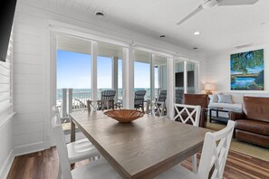 Dining - Sailaway Sister- Waterfront & Pet Friendly (Port St. Joe)