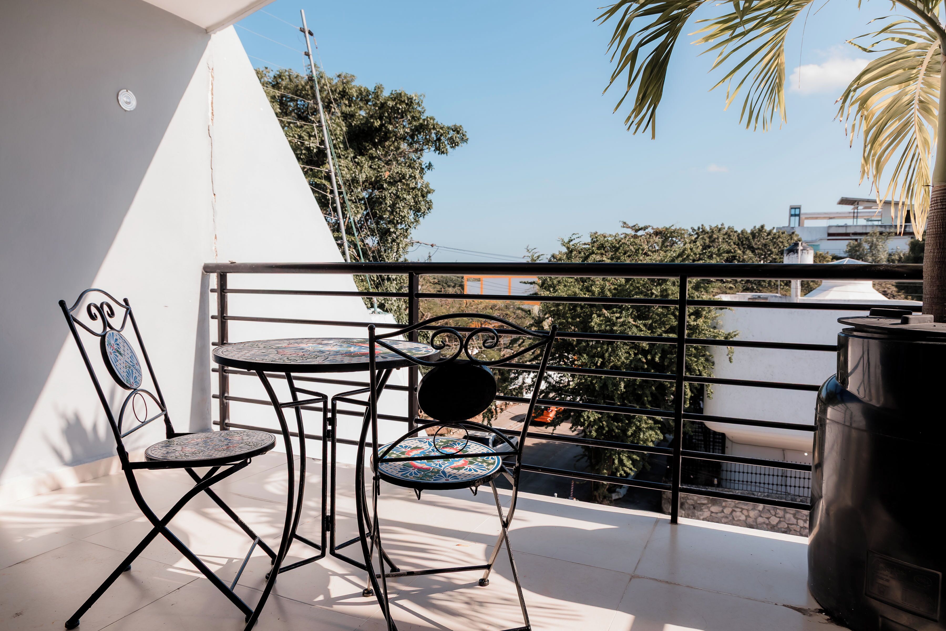 주니어 스튜디오, 퀸사이즈침대 2개, 발코니, 시내 전망 | 발코니