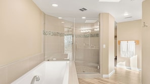 House (Multiple Bedrooms) | Interior - Sleeps 18, 2 Homes Vineyard Estate + Pool + Spa + Outdoor Dining Minutes to Templeton and Paso Robles (Templeton)