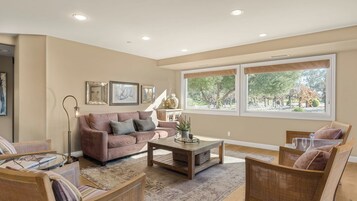 House (Multiple Bedrooms) | Interior