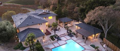 House (Multiple Bedrooms) | Front of property