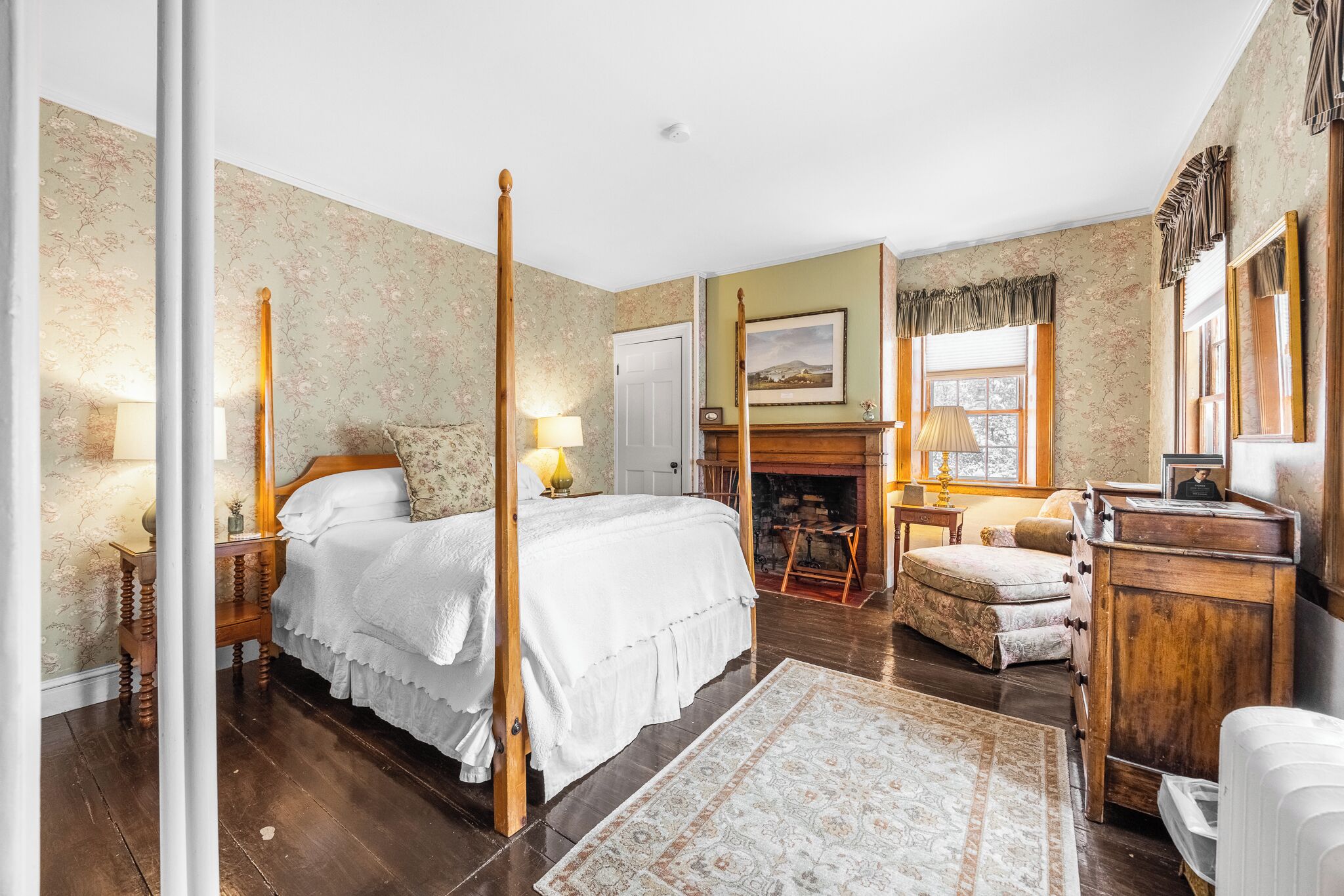 Romantic Double Room, 1 Queen Bed, Non Smoking, Private Bathroom