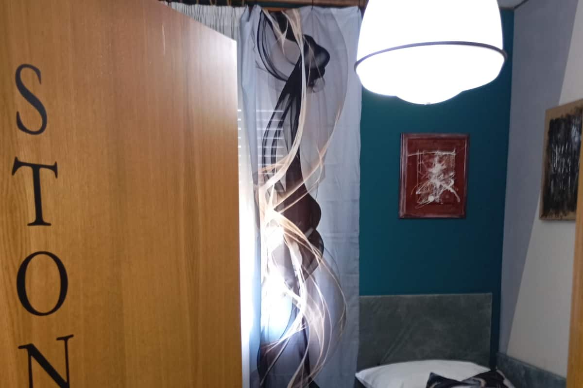 Comfort Single Room | WiFi (free)