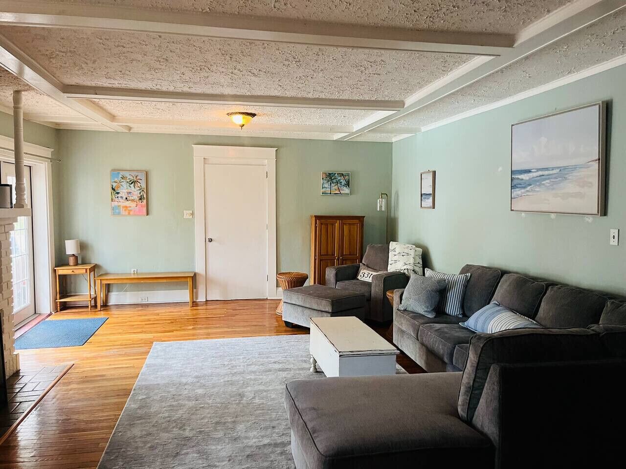 `Oasis` Historic Beachside Cottage 3/2 - Madeira Beach, FL