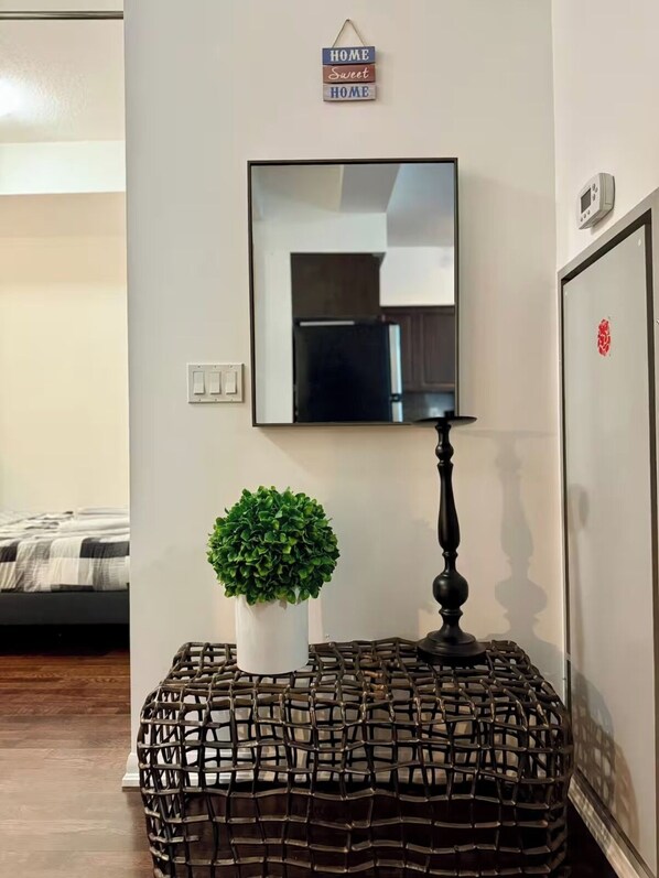 Business Suite, Balcony, City View | Interior