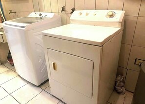 Interior - House located in the heart of Zona Rosa, close to several places in the city. (San Salvador)