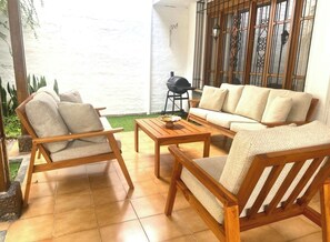 Terrace/patio - House located in the heart of Zona Rosa, close to several places in the city. (San Salvador)