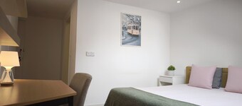 Cozy Suite in Bairro Alto Shared House