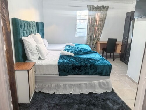 Affordable Guest House in Goodwood