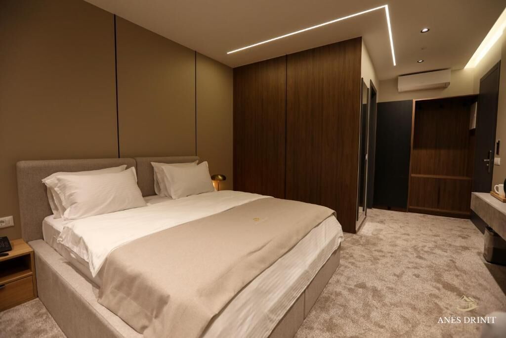 Dobbeltrom – deluxe, balkong, hageutsikt