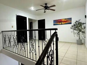 Interior - Casa Laureles : Spacious, air-conditioned and perfect. (San Francisco de Campeche)