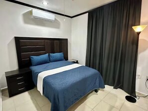4 chambres, fer et planche à repasser, Wi-Fi, draps fournis