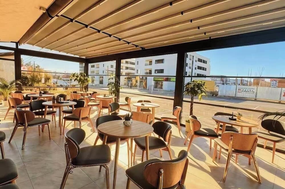 Sky Vista Hotel