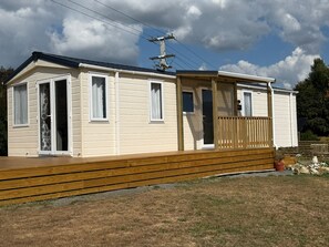 Exterior - Serenity at the edge of the lake (Tirau)