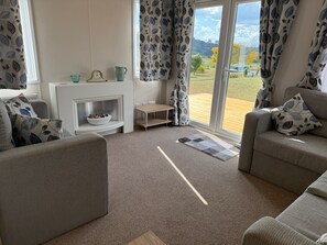 Living area - Serenity at the edge of the lake (Tirau)