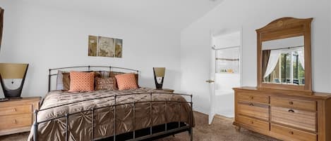 4 bedrooms, iron/ironing board, free WiFi, bed sheets