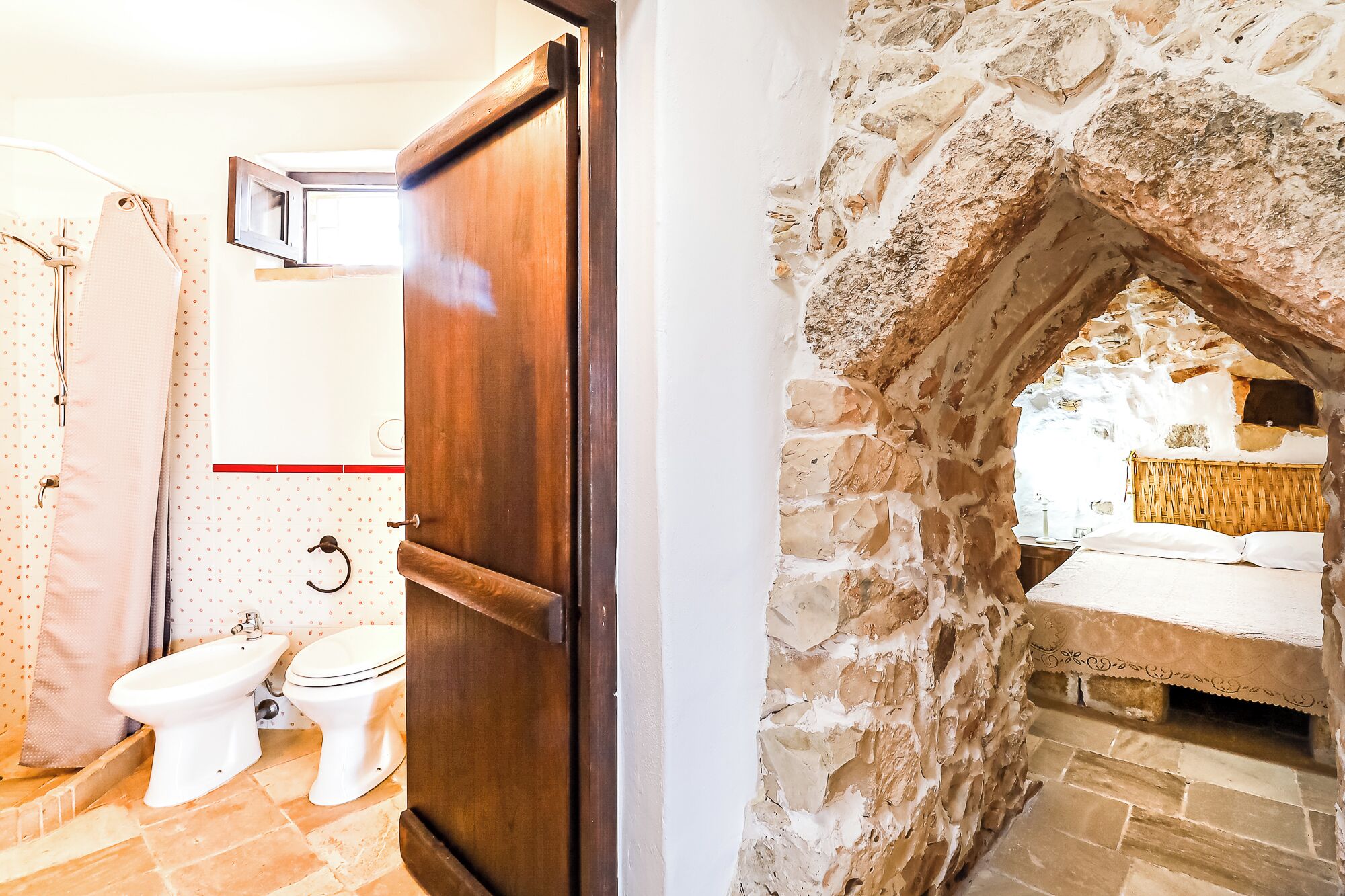Doccia, asciugacapelli, bidet, asciugamani