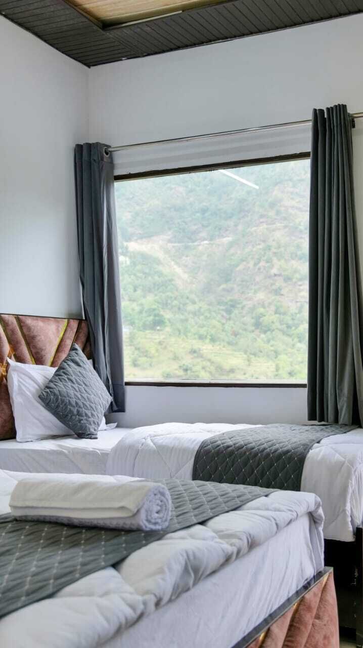 Phòng đôi hoặc 2 giường đơn Deluxe, sân hiên, quang cảnh núi