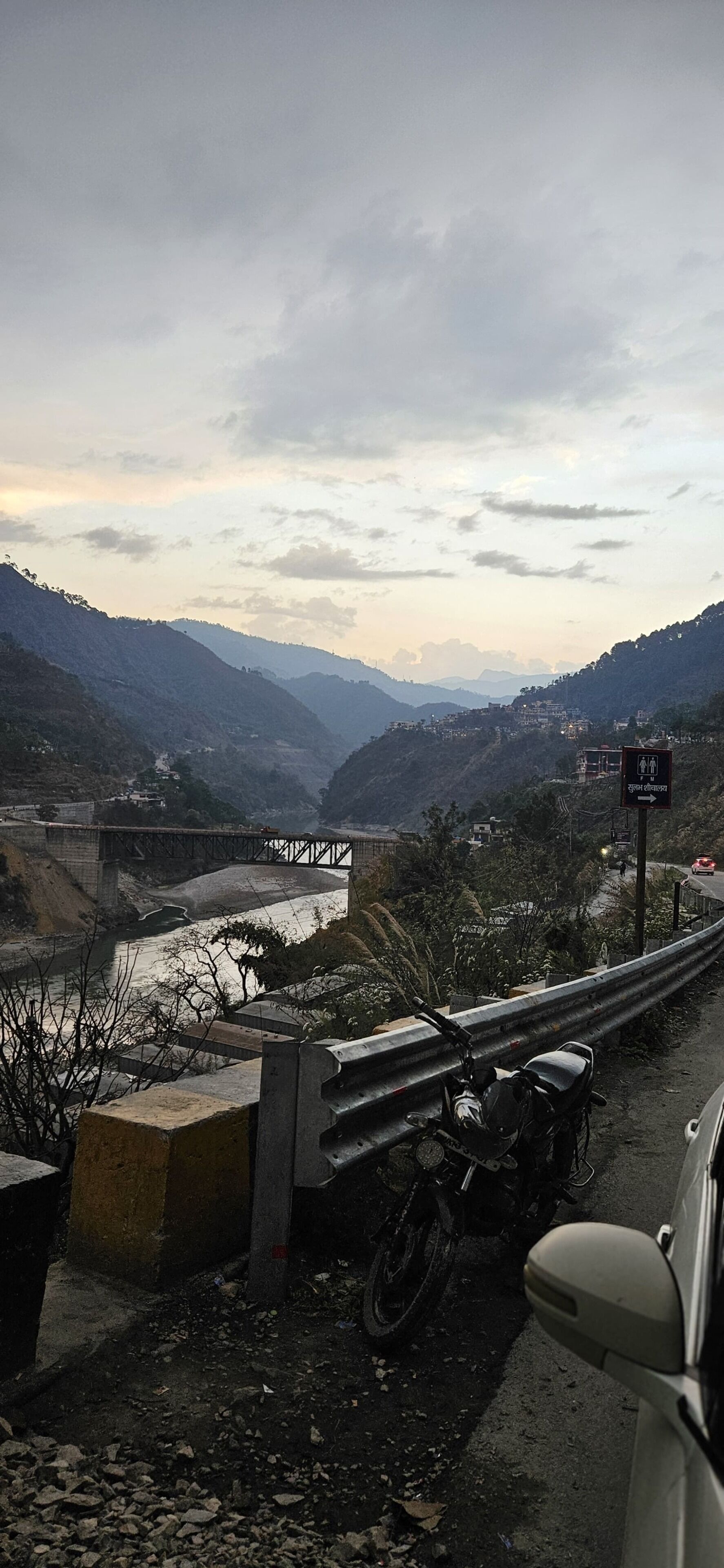 デラックス ダブルまたはツインルーム パティオ マウンテンビュー | その他