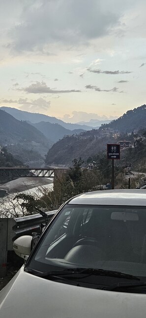 Deluxe Double or Twin Room, Patio, Mountain View | Lain-lain