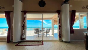 Interior - Recently Updated Beachfront Home Casa Neblina (Puerto Peñasco)