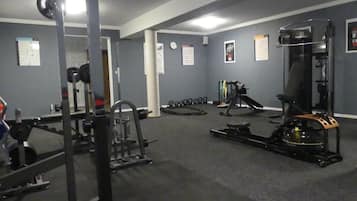 Camera Deluxe con letto matrimoniale o 2 letti singoli, balcone, vista oceano | Area fitness