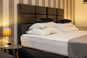 Deluxe Double or Twin Room, Balcony, Ocean View - White Stone Villa  (Promajna)