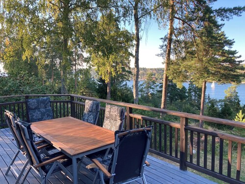 Charming house with oceanview on island close to Stockholm
