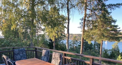 Charming house with oceanview on island close to Stockholm
