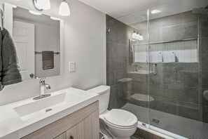 Shower, hair dryer, towels, soap - Renovated Retreat  Across From Park + 5 Min to DC (Arlington)