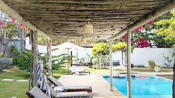 Piscina externa